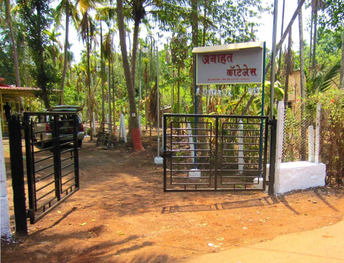 Anahat Cottages Diveagar Exterior photo